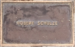 Schulze, Robert